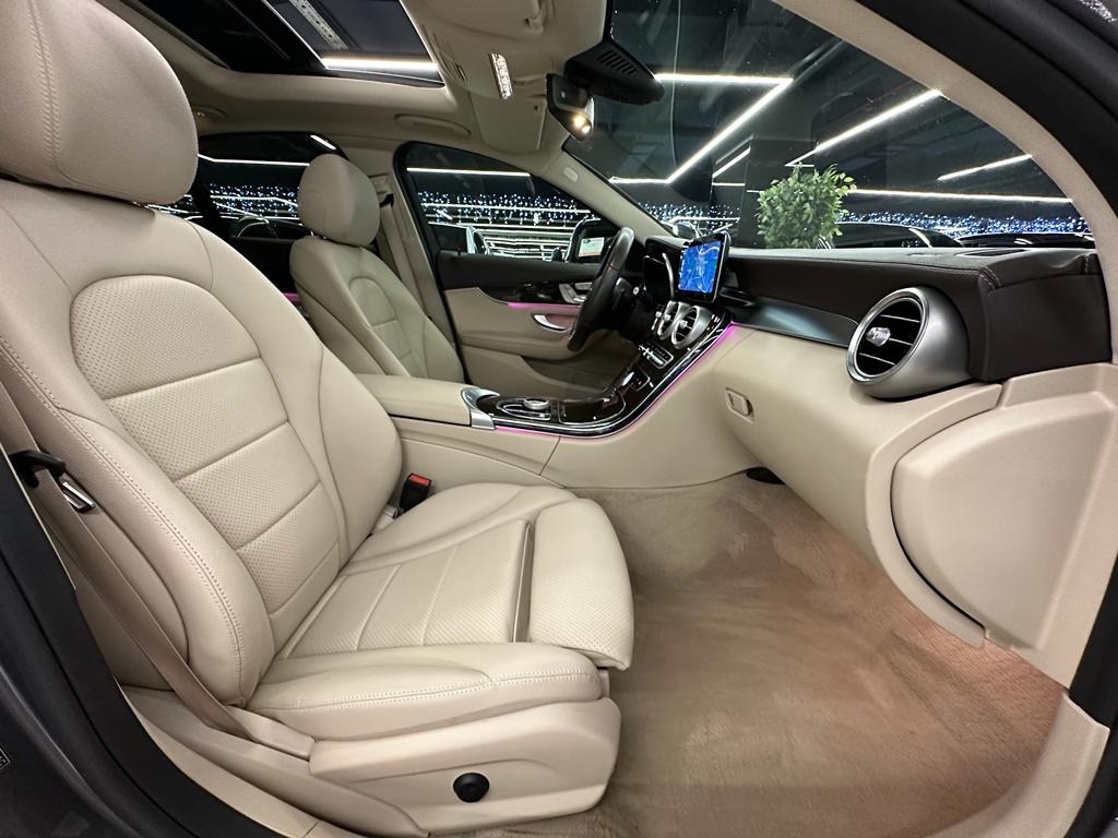 2020 Model  Mercedes - Benz C 200 D Exclusive-8