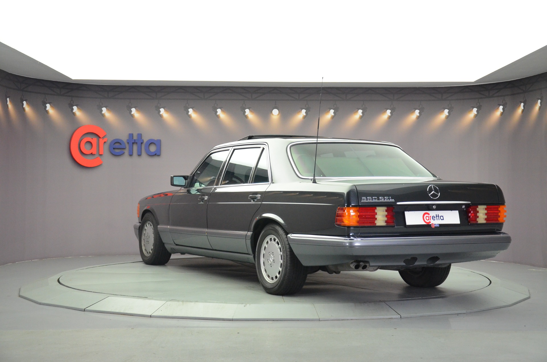 1990 Model Mercedes - Benz 560 SEL-6