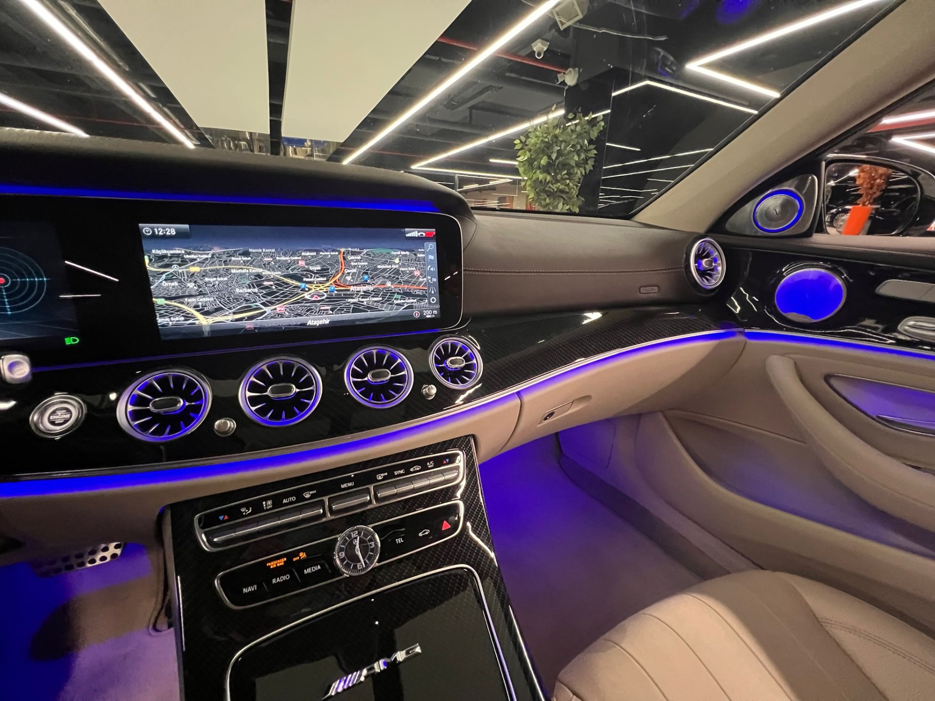 2017 Model Mercedes - Benz E 180 Exclusive-21