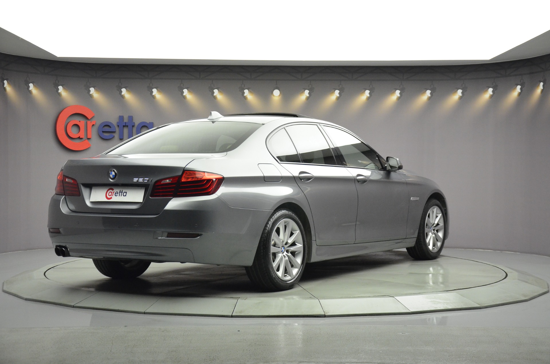 2016 Model Bmw 520i Executive-5