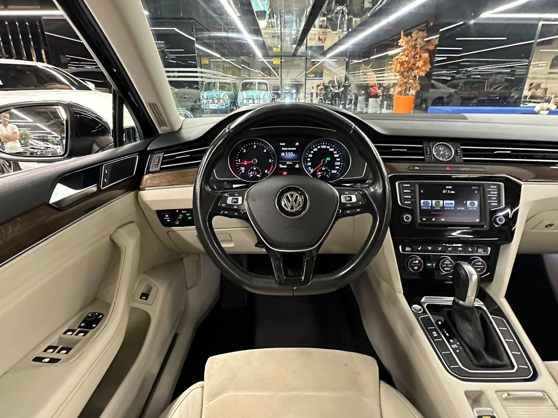 2016 Model Volkswagen Passat 2.0 TDI BlueMotion Highline-14