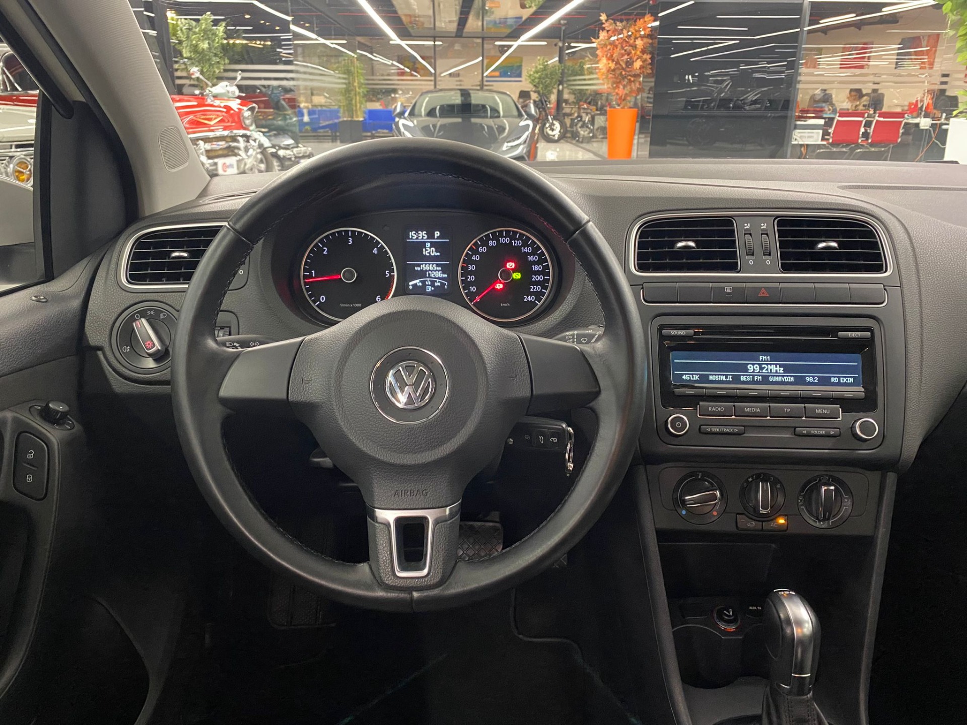 2012 Model Volkswagen Polo 1.6 TDI Comfortline-13