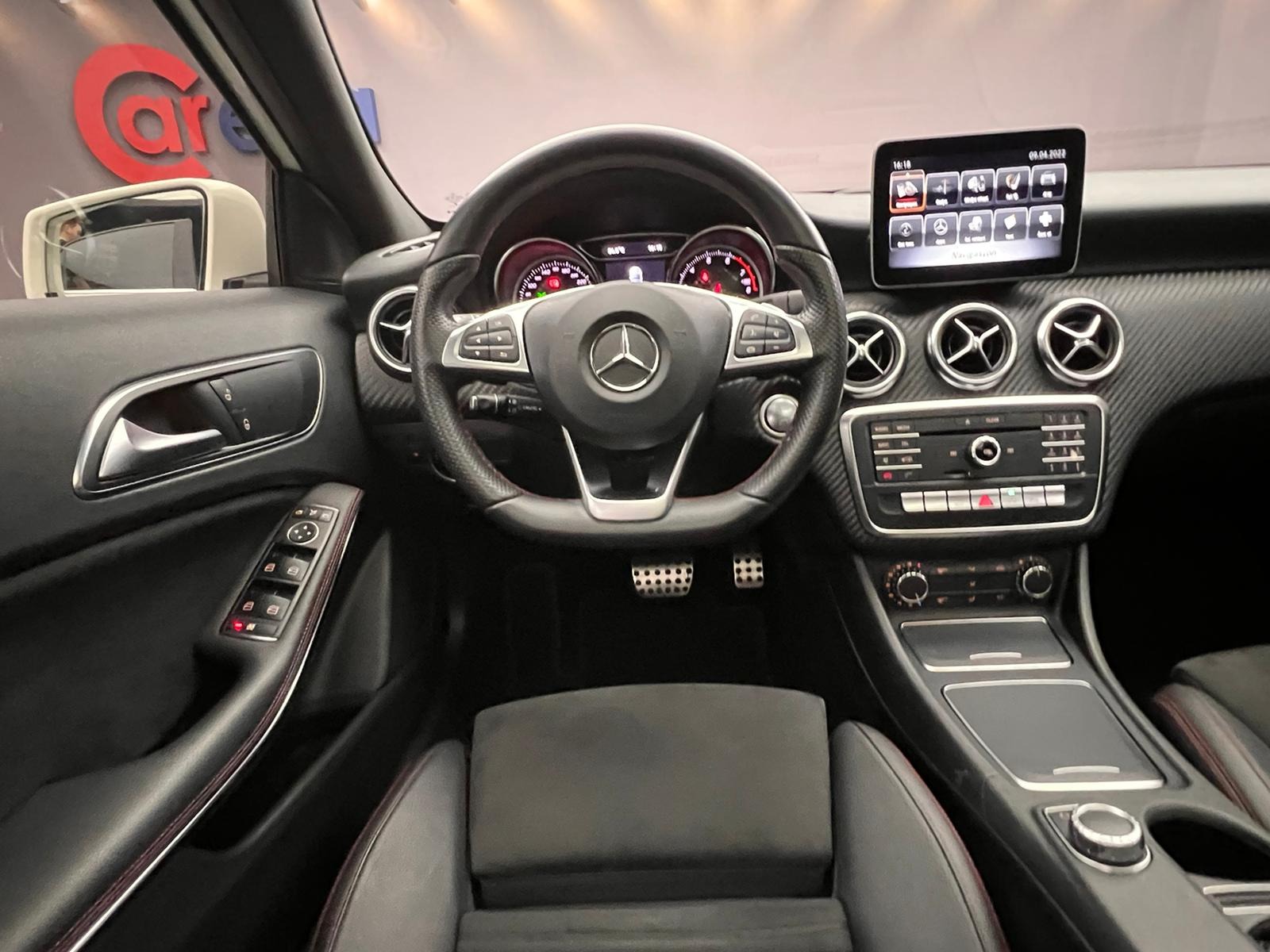 2017 Model Mercedes-Benz A 200 BlueEfficiency AMG-13