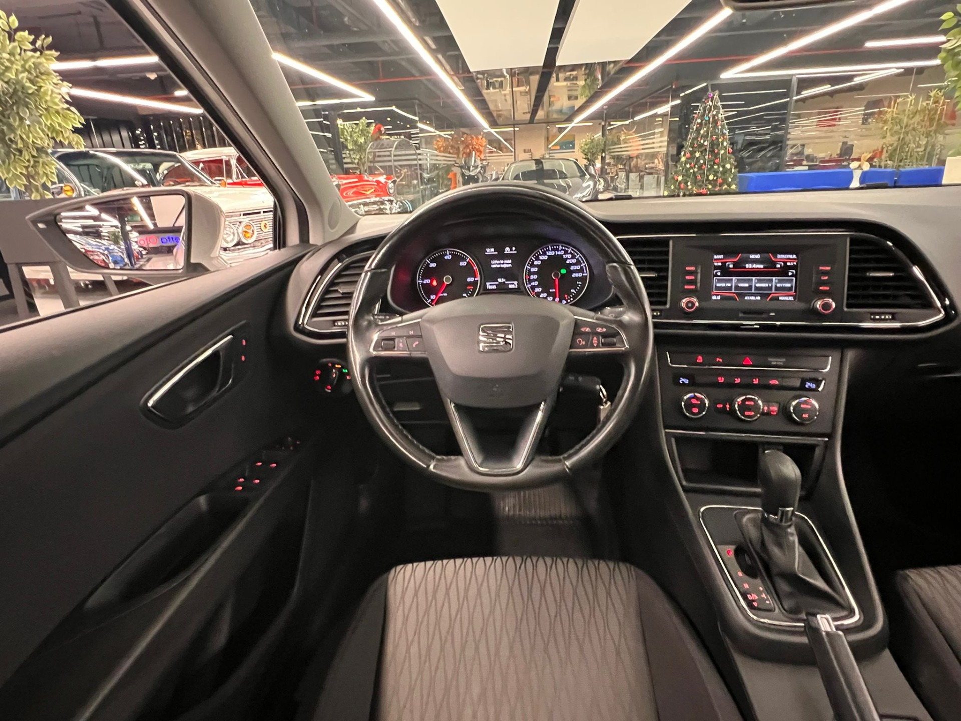 2016 Model  1.6 TDI Style Seat Leon-13