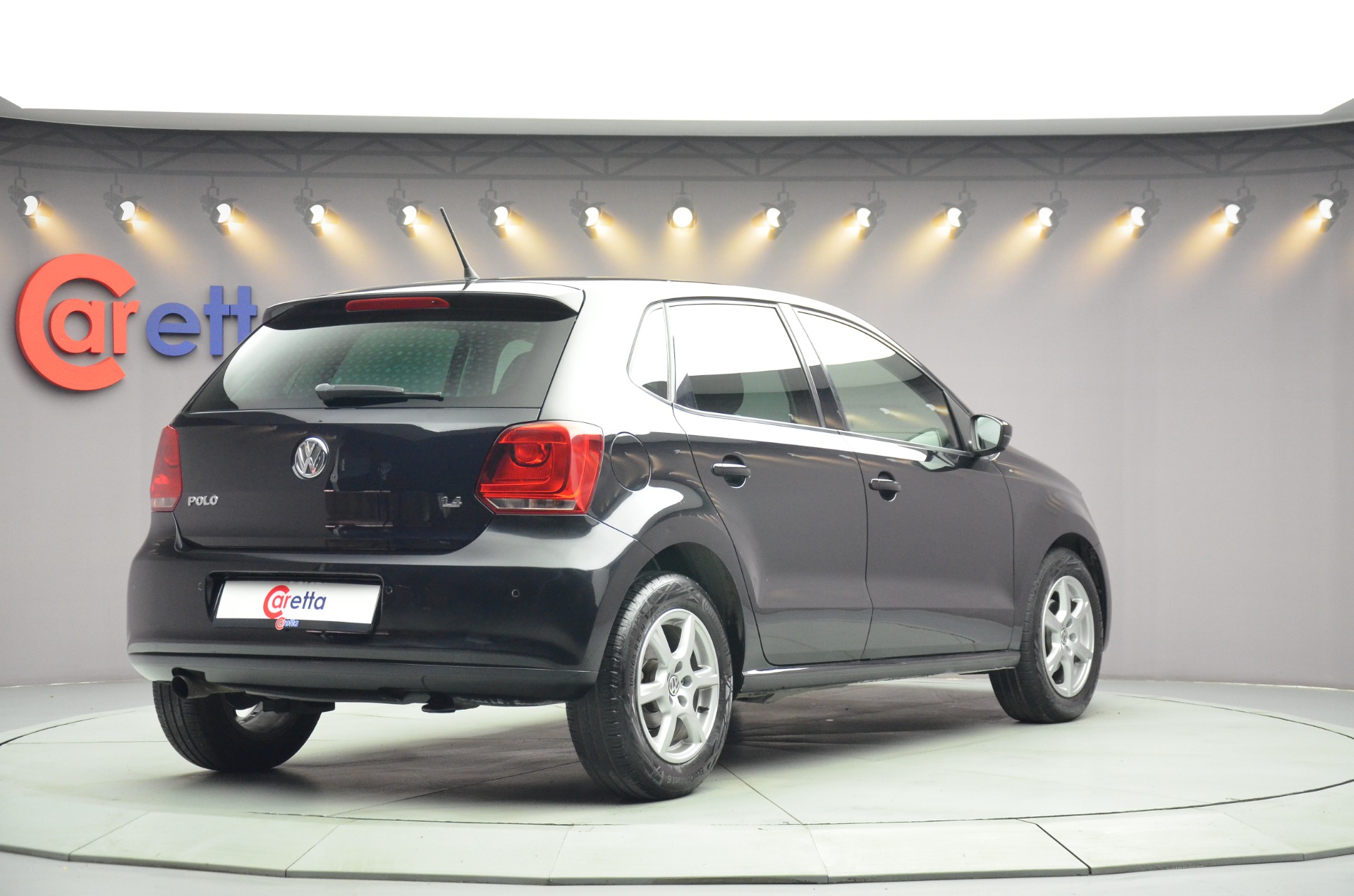 2014 Model Volkswagen Polo Chrome Edition-4