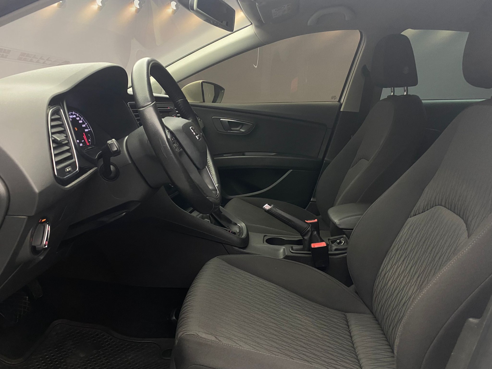 2015 Model Seat Leon 1.6 TDI Start&Stop Style DSG-14