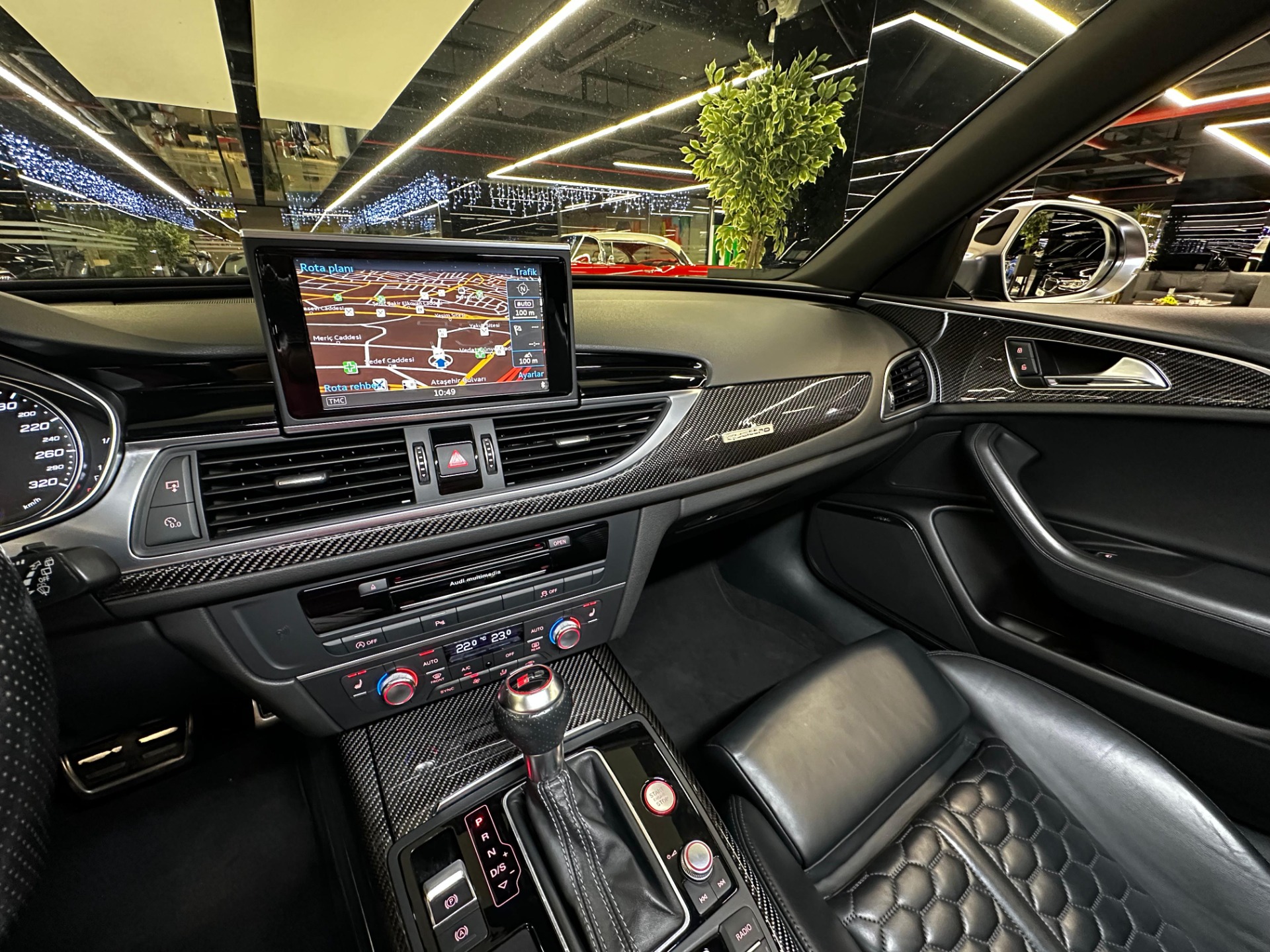 2015 Model Audi RS 6 Avant-34