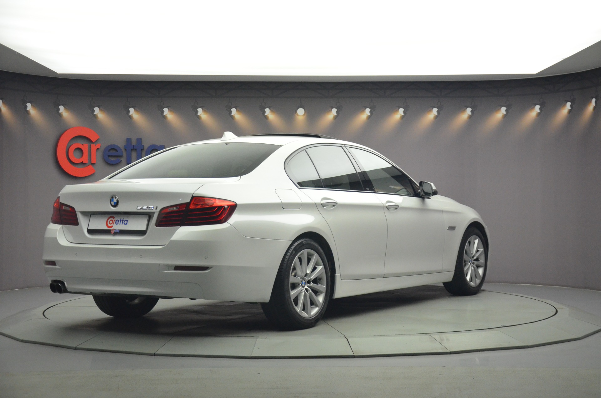 2016 Model Bmw 520i Executive-4