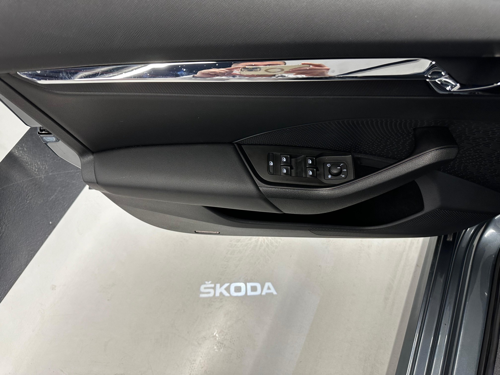 2021 Model Skoda Octavia 1.5 e-Tec Premium-38