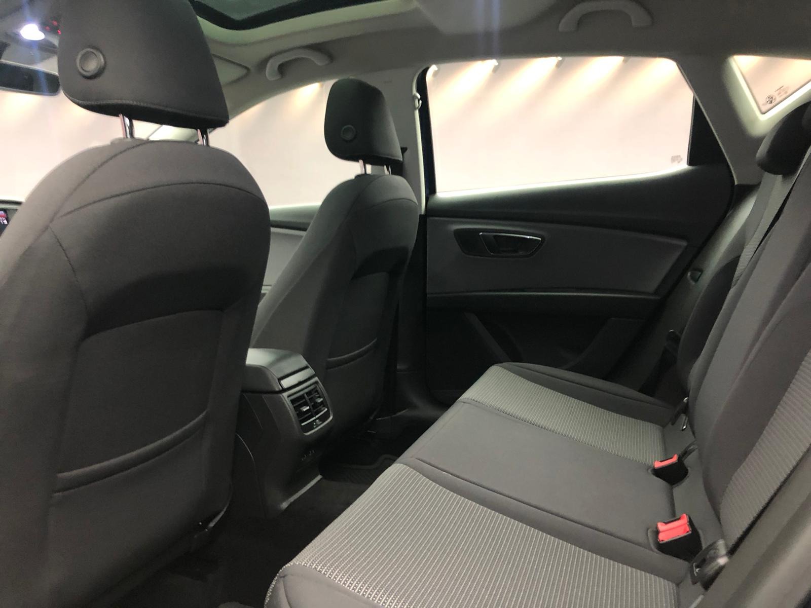 2018 Model Seat Leon 1.6 TDI Style-48