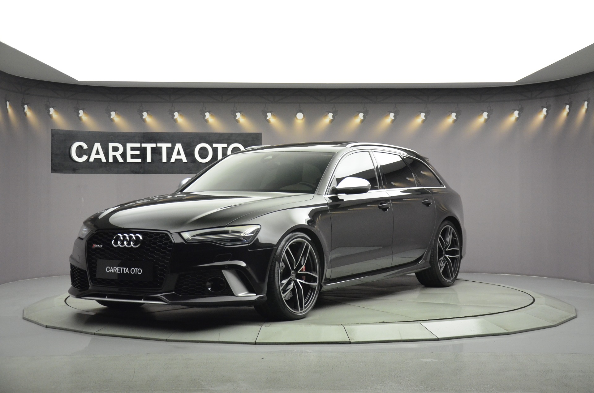 2015 Model Audi RS 6 Avant-0