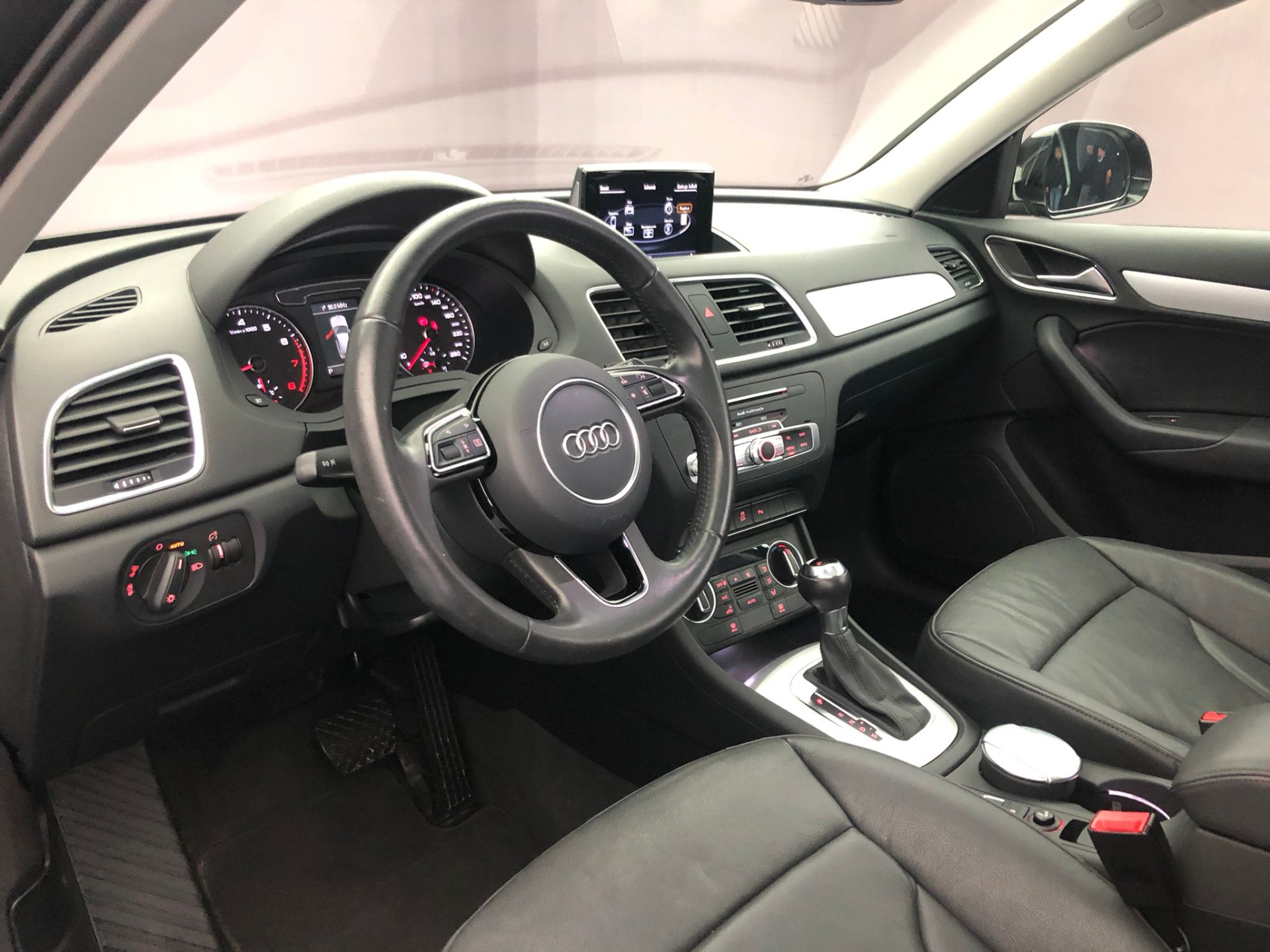 2015 Model Audi Q3 1.4 TFSI-14