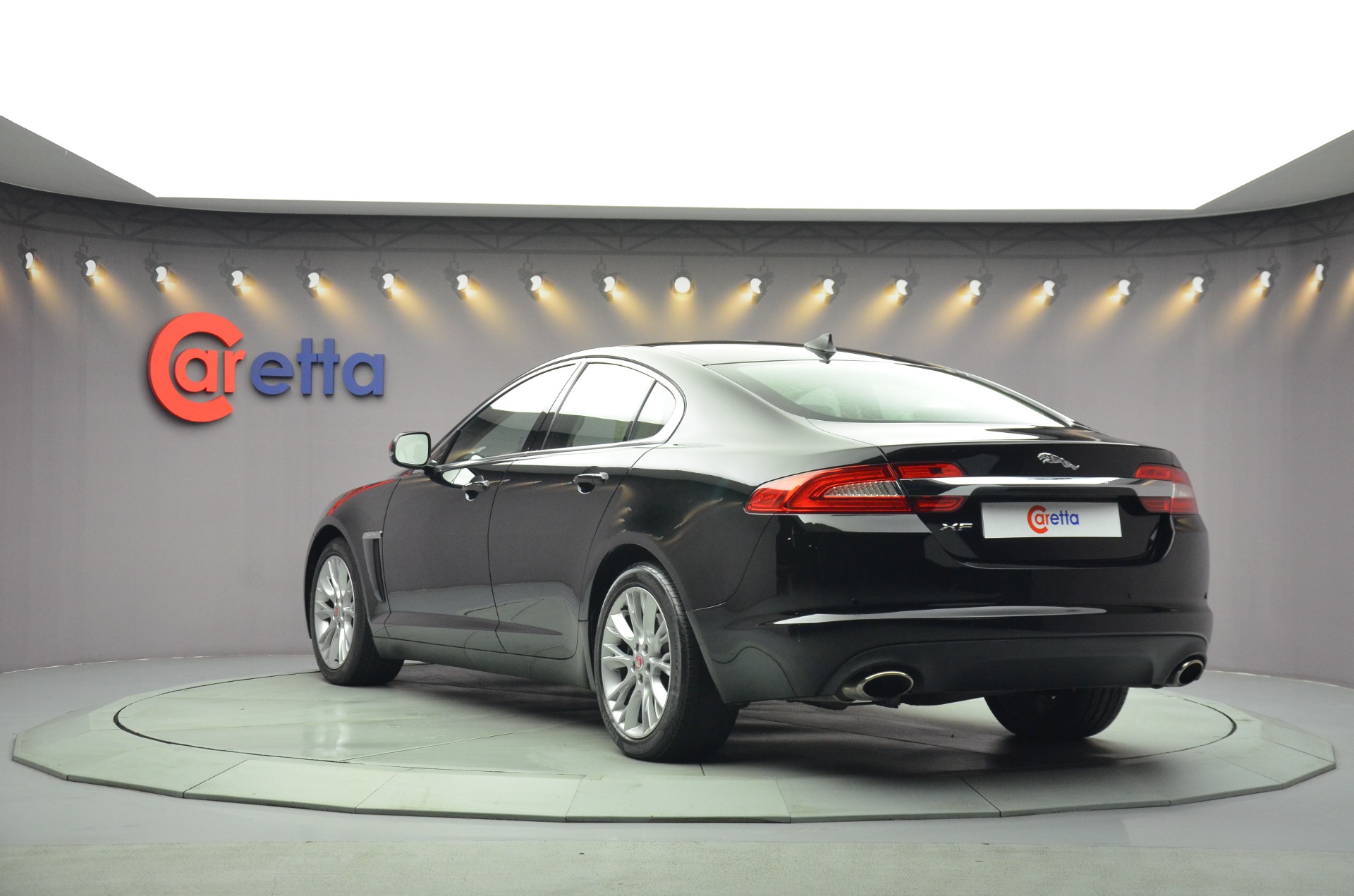 2014 Model Jaguar XF 2.0 Premium Luxury-6