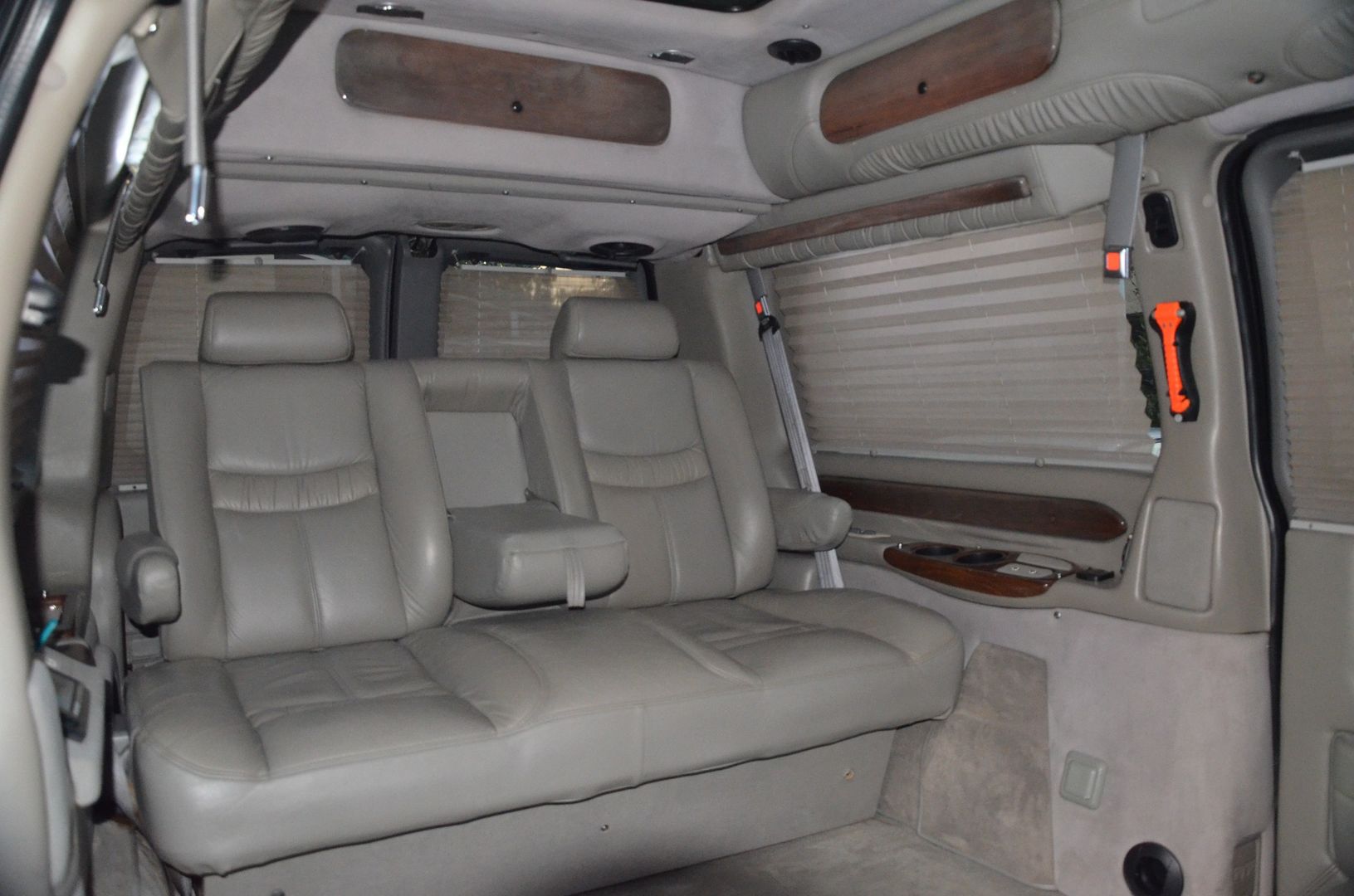 Özel Yapım, GMC Savana Express 5.3 V8 VIP -11