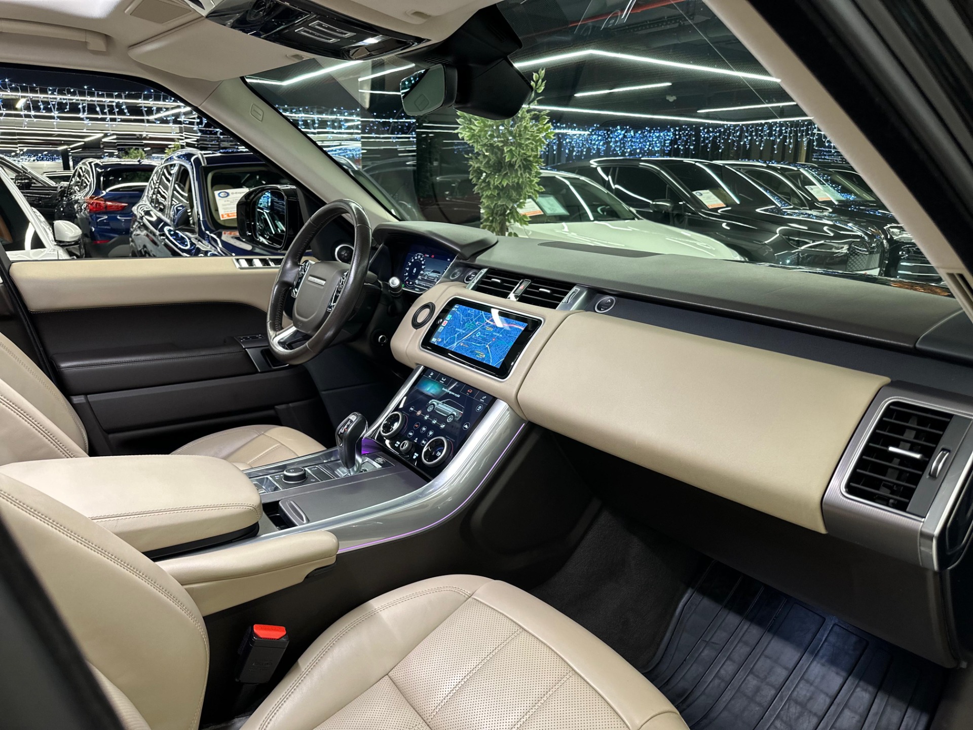 2019 Model Range Rover Sport 2.0 HSE-17