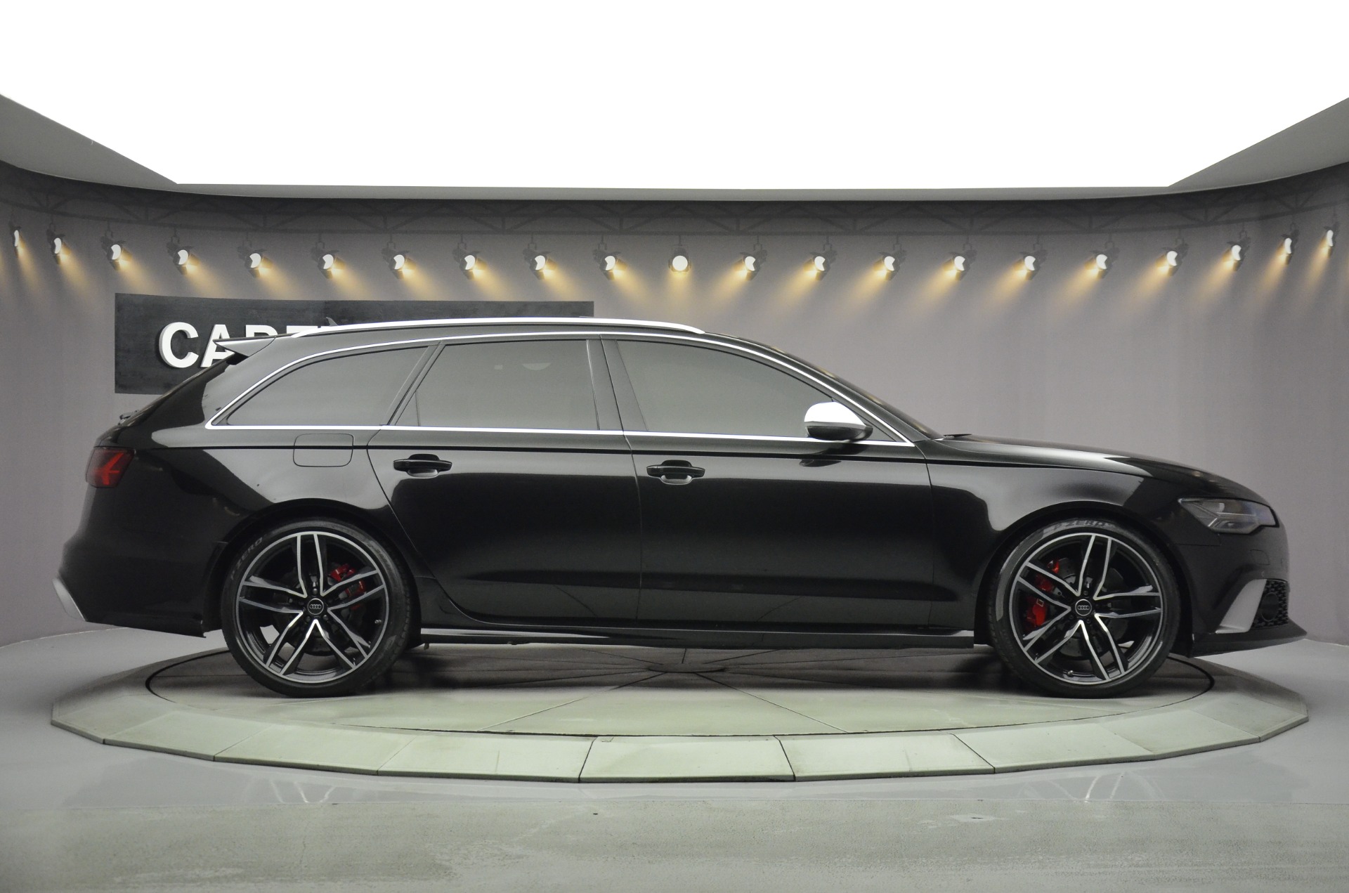 2015 Model Audi RS 6 Avant-8