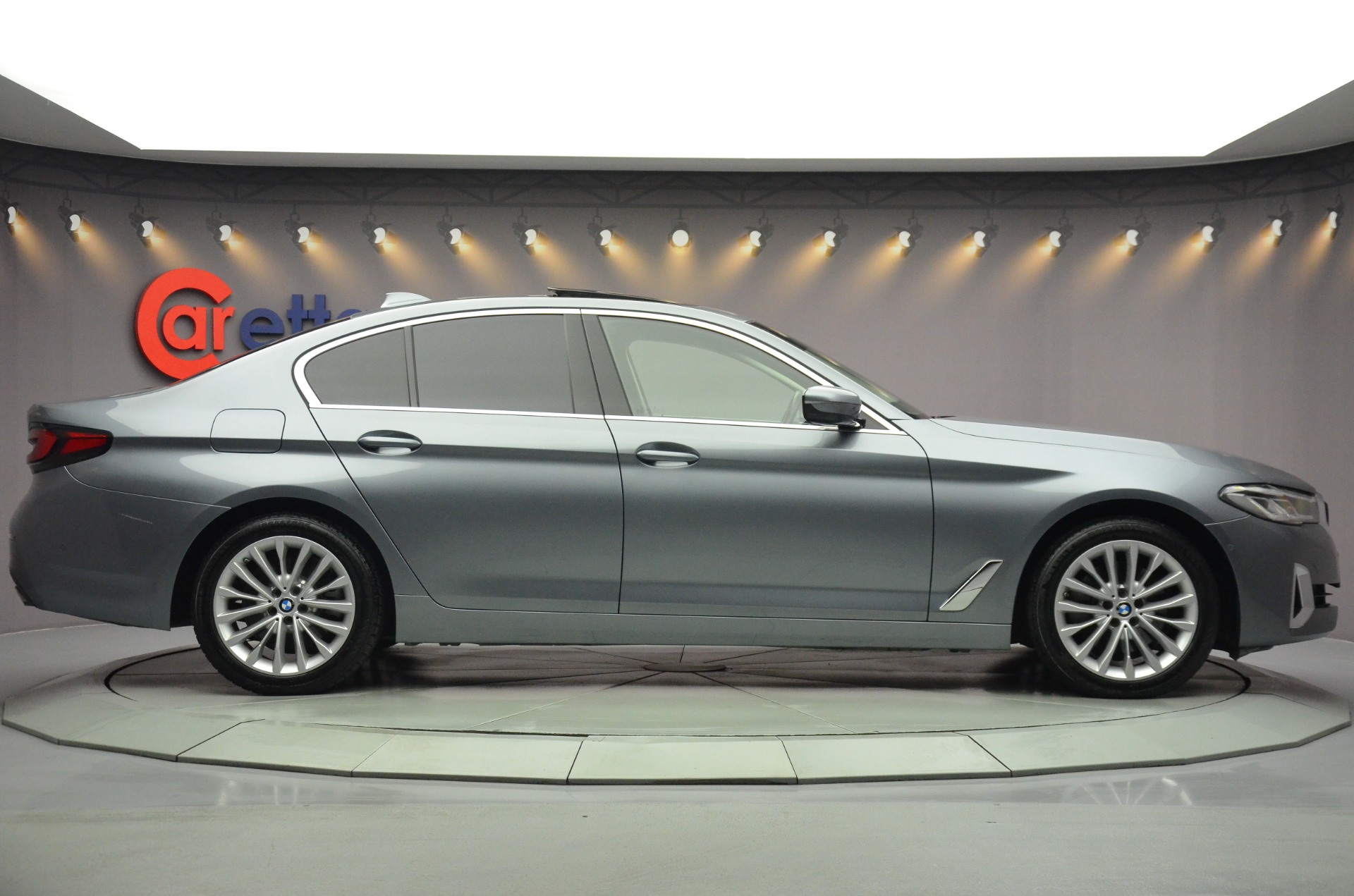 2020 Model Bmw  5 Serisi 520d xDrive  Special Edition Luxury Line-3