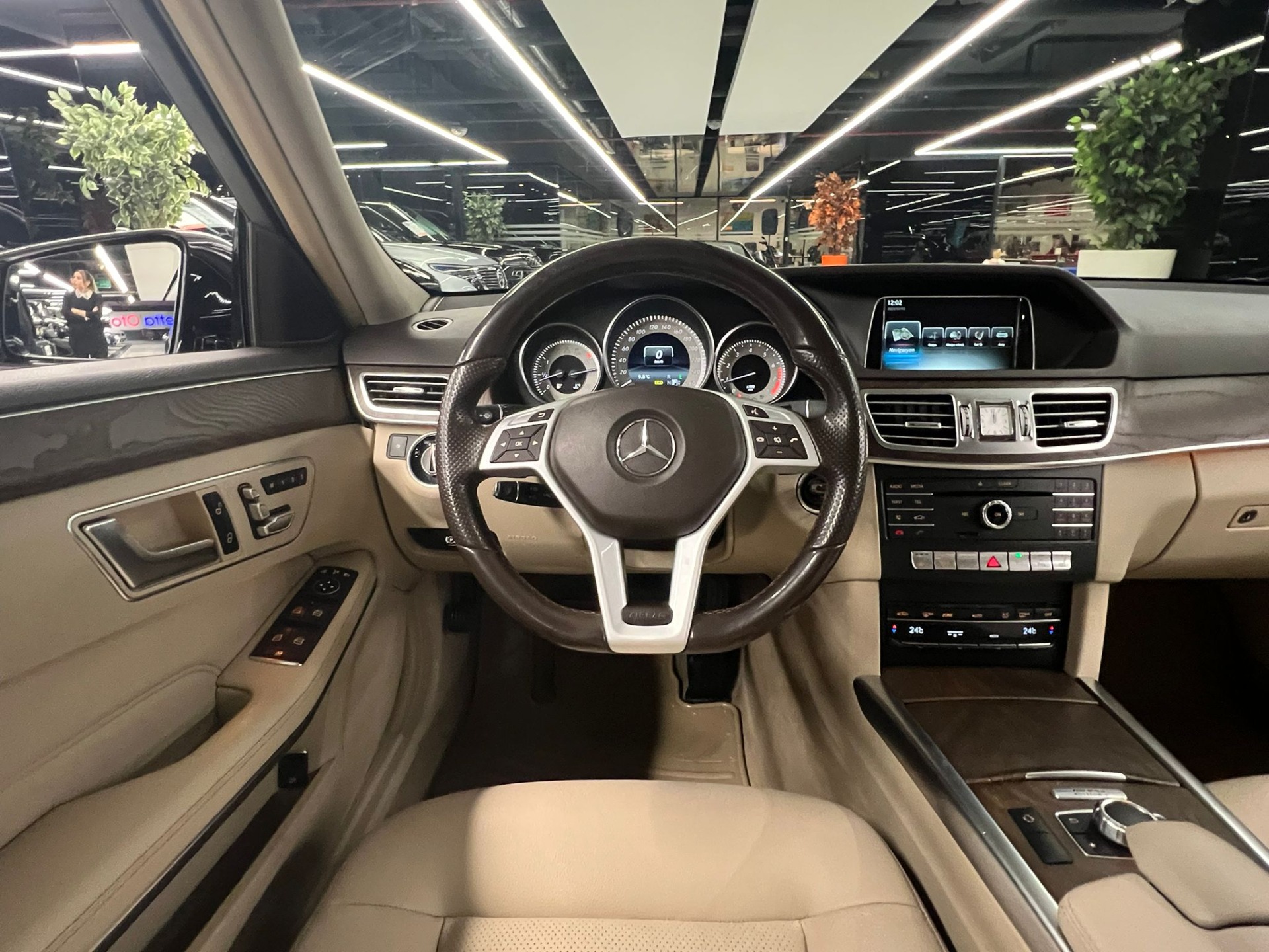 2016 Mercedes - Benz E 180 Edition E-13