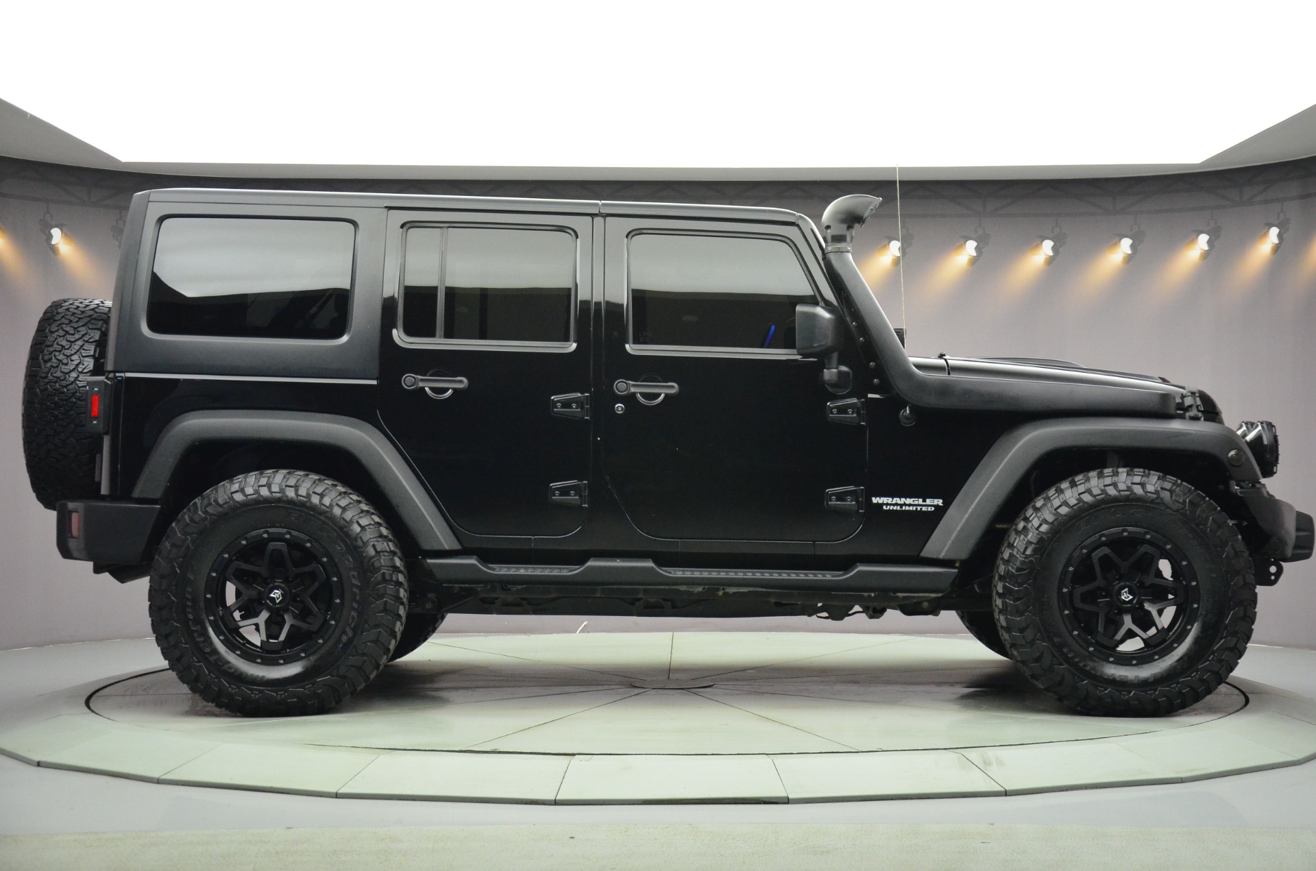 2015 Model Jeep 2.8  Rubicon Wrangler-3