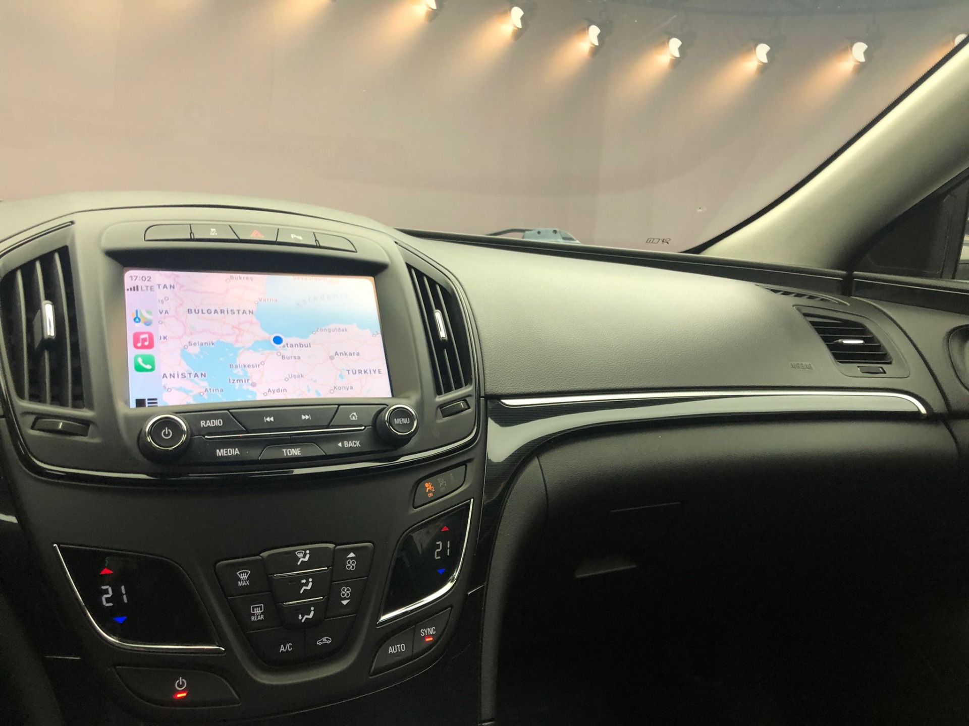 2016 Otomatik Bi-Xenon CarPlay Navi Hafıza Cosmo-17