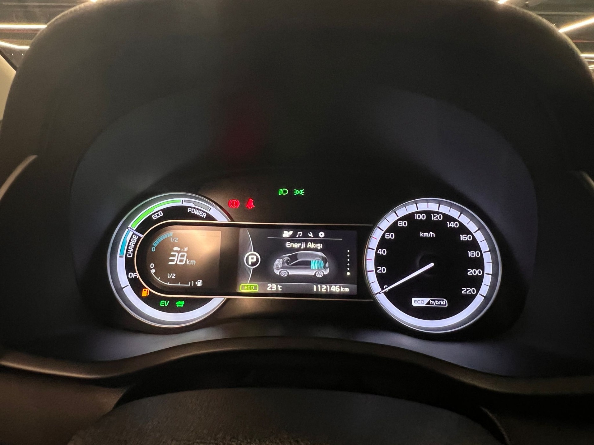 2017 Model Kia Niro 1.6 GDI Premium-16