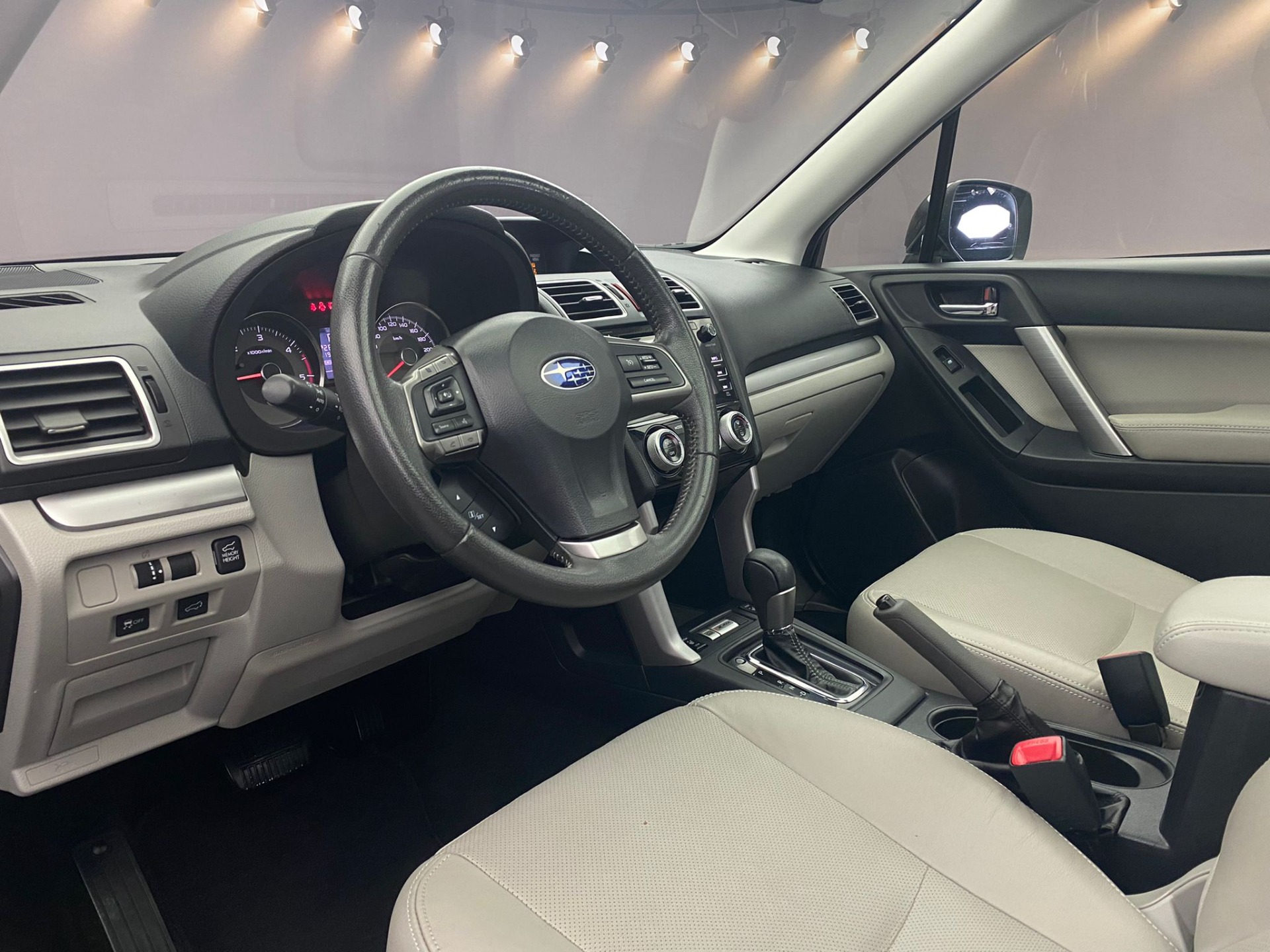 2015 Model Subaru Forester 2.0 TD Premium-15