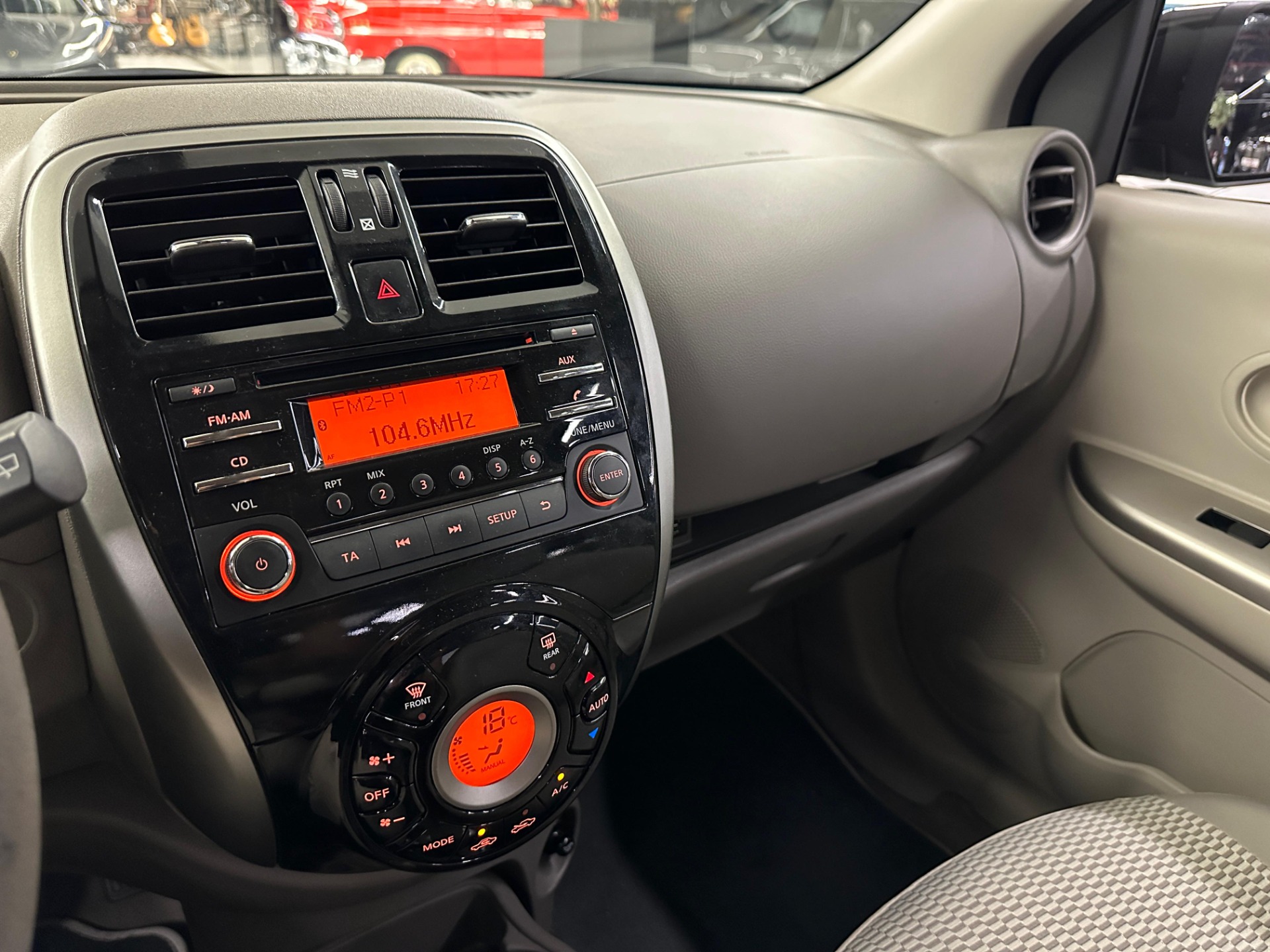 2017 Model Nissan Micra 1.2 Match CVT-31