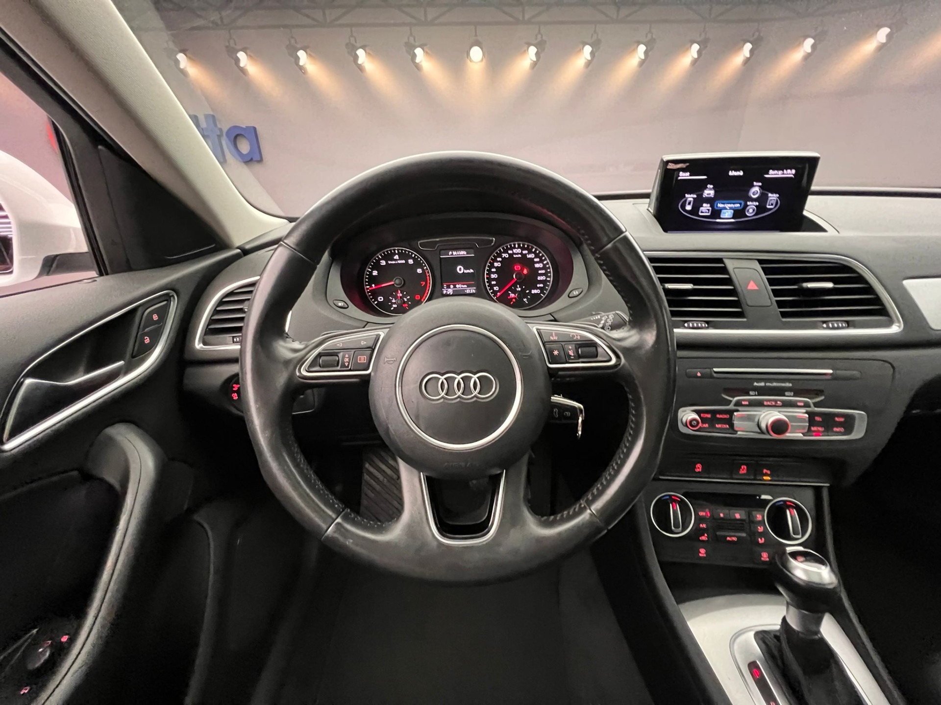 2015 Model Audi Q3 1.4 TFSI-14
