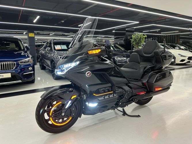 Honda on sale goldwing 1800