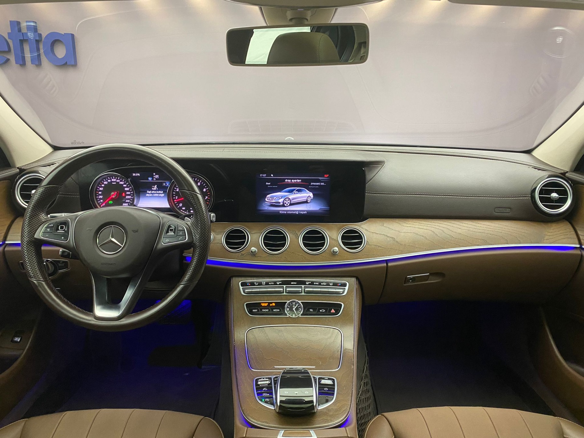 2018 Model Mercedes - Benz E 180 Exclusive-13