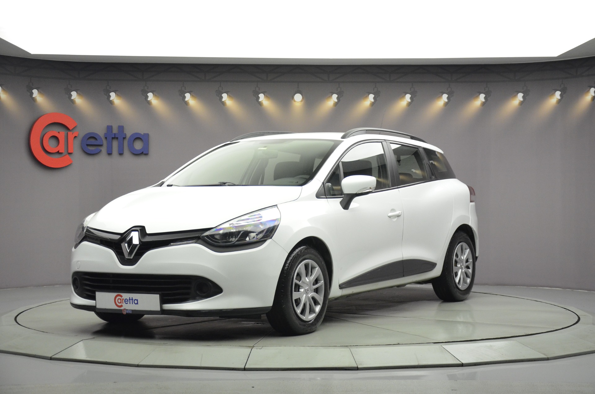 2015 Model Renault Clio 1.5 dCi SportTourer Joy-0