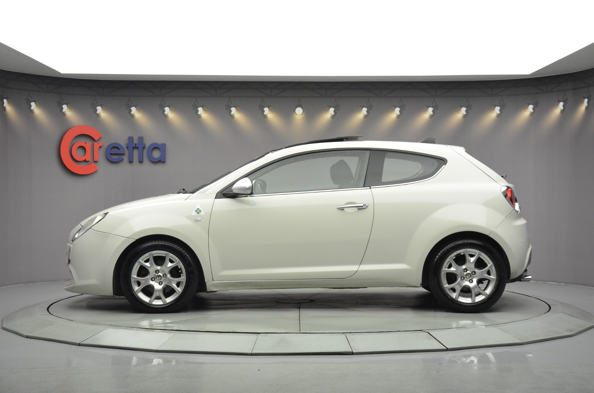 2011 Model Alfa Romeo MiTo 1.6 JTD Distinctive-7