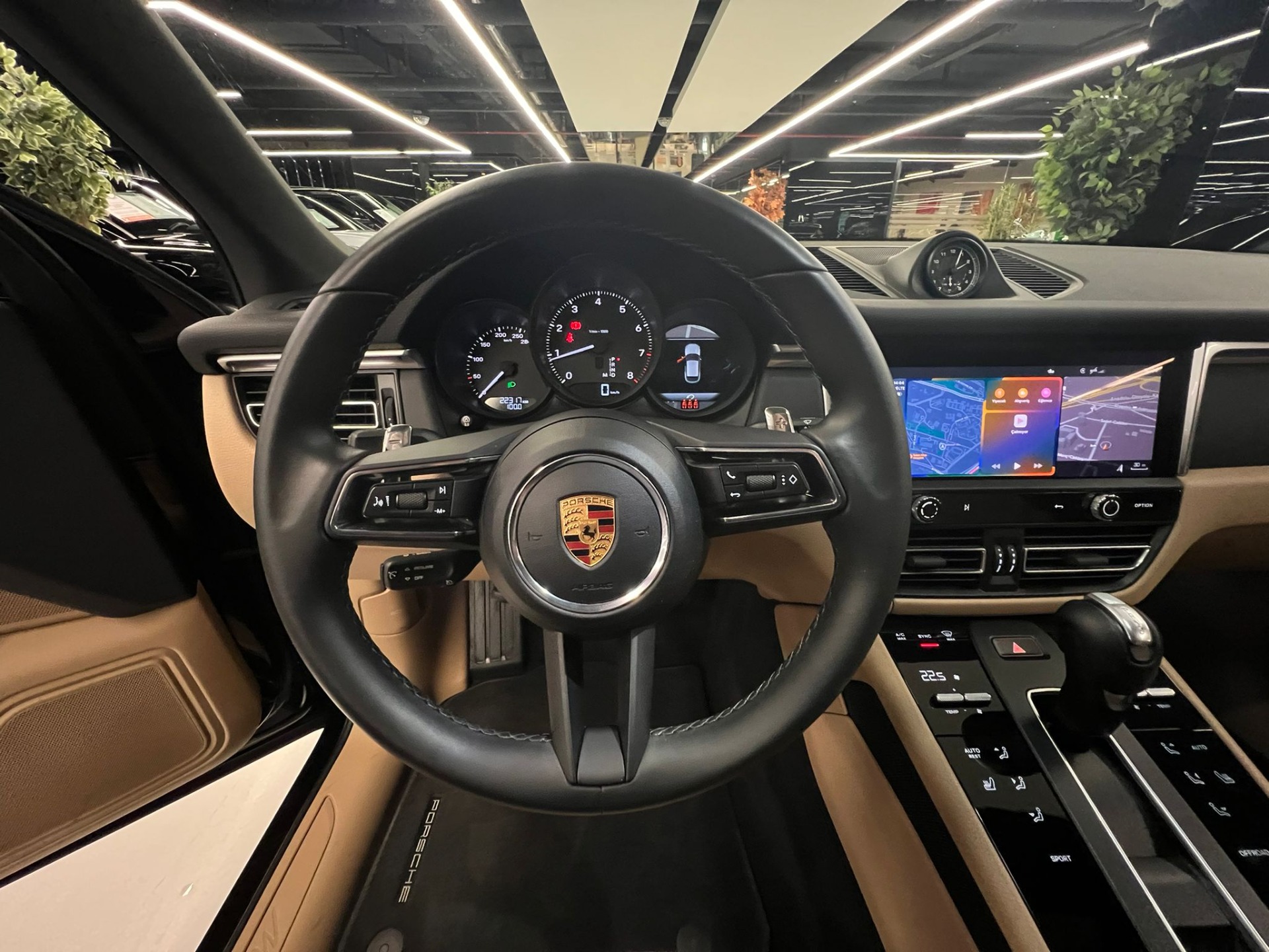 2022 Porsche Macan 2.0-14