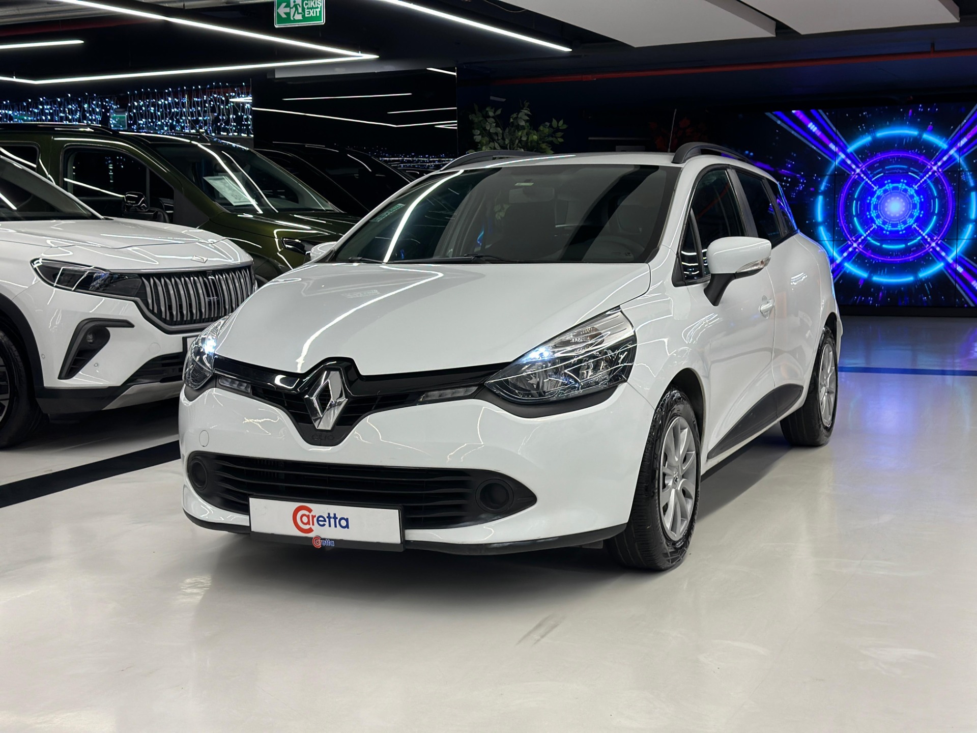 2015 Model Renault Clio 1.5 dCi SportTourer Joy-10