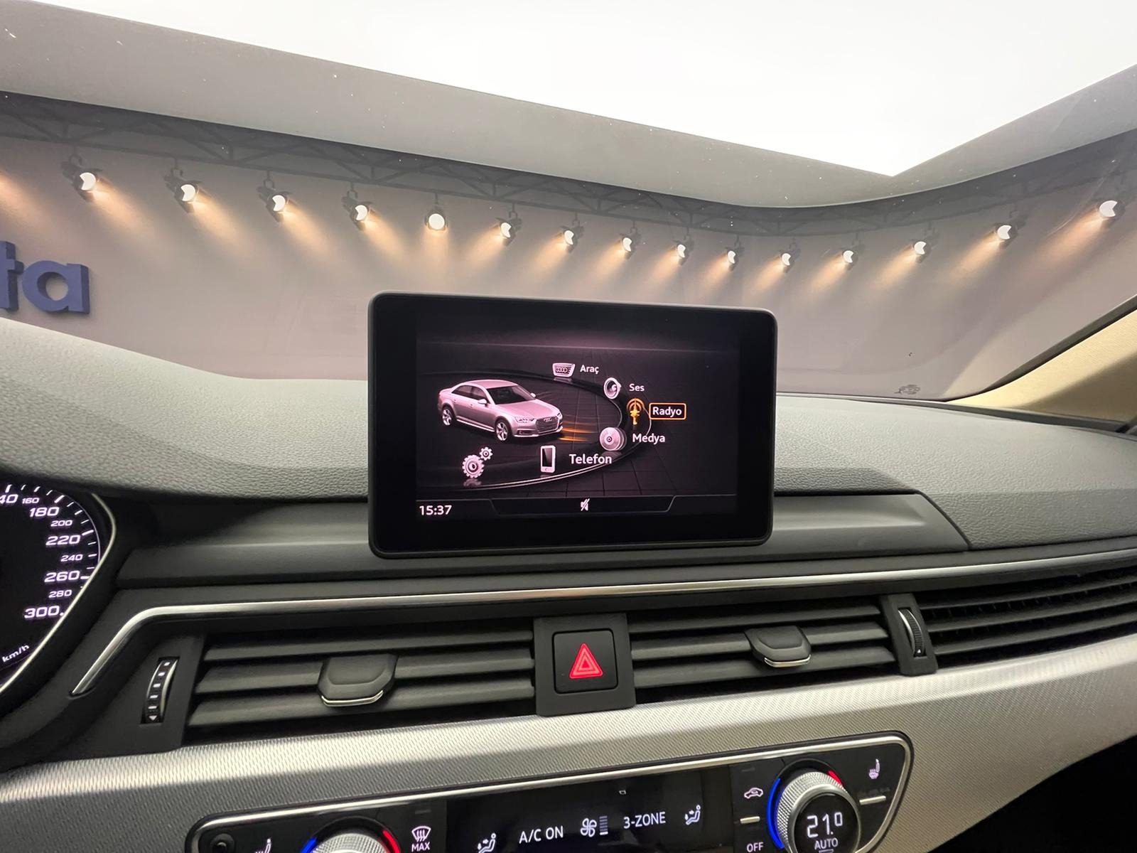 2018 Model Audi A4 1.4 TFSI Design-19